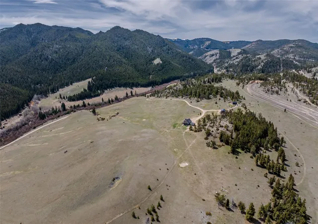 3rd image of 7800 Austin Rd, Helena, MT 59602 | MLS# 30069636