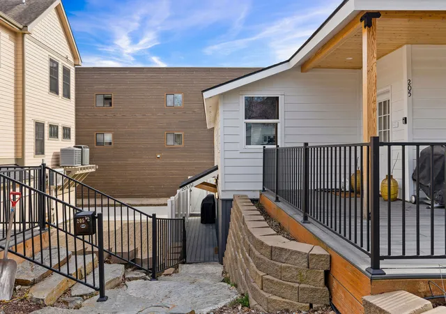 4th image of 205 1/2 E 1St St, Whitefish, MT 59937 | MLS# 30069321