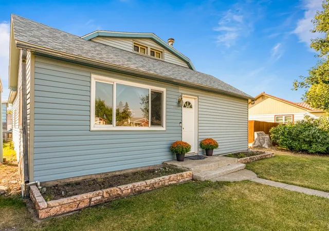 Homes for sale in Big Timber, MT | 407 W 2nd Ave, Big Timber, MT 59011 | MLS# 30069758