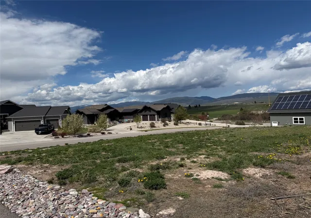3rd image of 2952 Prada Dr, Missoula, MT 59808 | MLS# 30069733