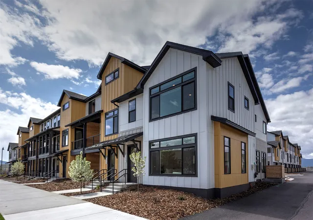 Photo 2 of Townhouse for sale at 1705 Scott St #H, Missoula, MT 59802 | MLS# 30069806 | Listing updated on 2026-10-10