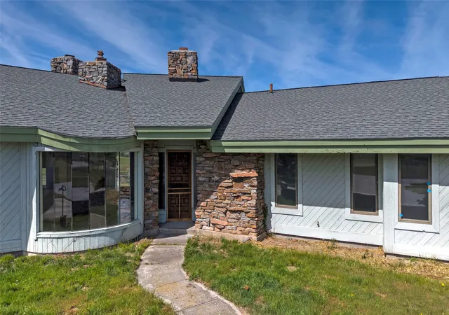 Homes for sale in Corvallis, MT | 386 Hamilton Heights Rd, Corvallis, MT 59828 | MLS# 30069766