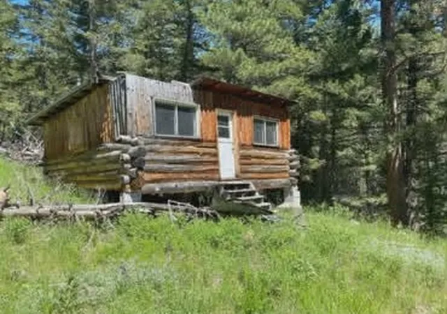 Homes for sale in Cascade, MT | 37 Outer Loop Rd, Cascade, MT 59421 | MLS# 30069612