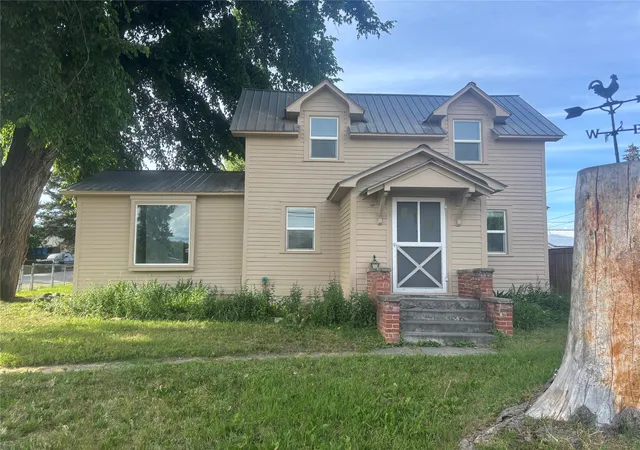 Photo 1 of Single family home for sale at 400 1st Avenue E, Eureka, MT 59917 | MLS# 30069180 | Listing updated on 2026-07-22