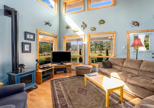 4th image of 1455 E Edgewood Dr, Whitefish, MT 59937 | MLS# 30070063
