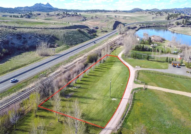 Homes for sale in Wolf Creek, MT | 156 Barnes Ln, Wolf Creek, MT 59648 | MLS# 30070027