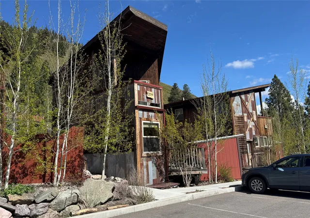 Homes for sale in Missoula, MT | 279 Jumbo Vista Wy, Missoula, MT 59802 | MLS# 30069871