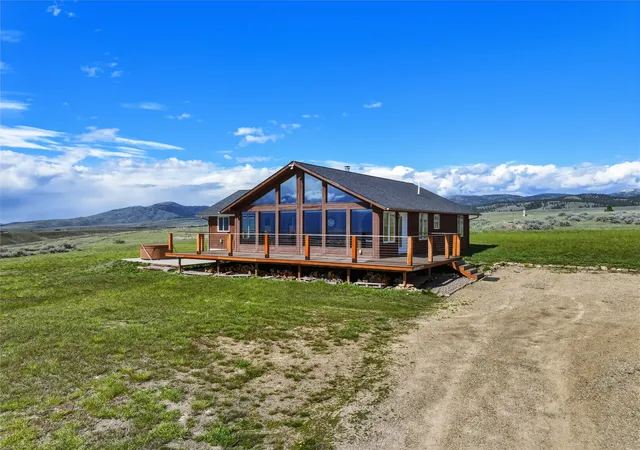 3rd image of 652 Pathfinder Rd S, Stevensville, MT 59870 | MLS# 30070220