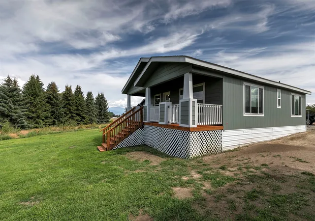 3rd image of 514 Hamilton Heights Rd #2, Corvallis, MT 59828 | MLS# 30070087