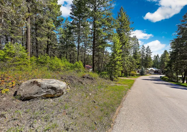 2nd image of 267 Lakeview Dr, Lakeside, MT 59922 | MLS# 30069768
