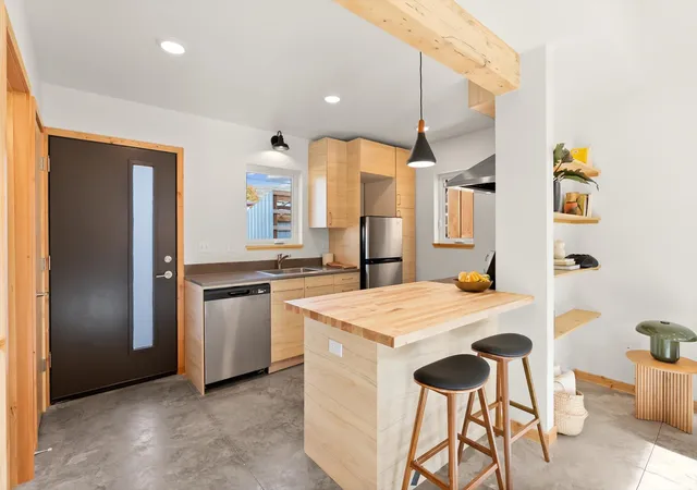 Photo 3 of Townhouse for sale at 1018 Charlo St, Missoula, MT 59802 | MLS# 30070322 | Listing updated on 2026-08-26