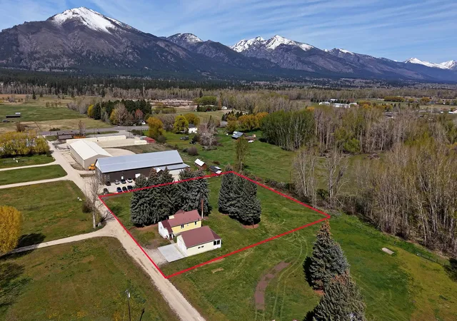 2nd image of 146 Kyle Ln, Hamilton, MT 59840 | MLS# 30070259