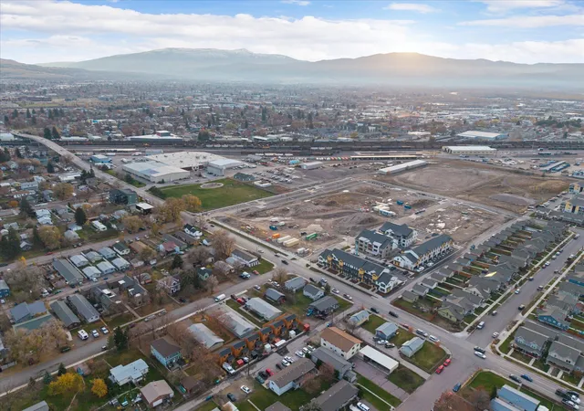 39th image of 1020 Charlo St, Missoula, MT 59802 | MLS# 30070325