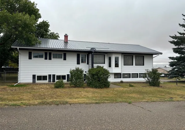 Homes for sale in Sweet Grass, MT | 64 1st Ave, Sweet Grass, MT 59484 | MLS# 30070350