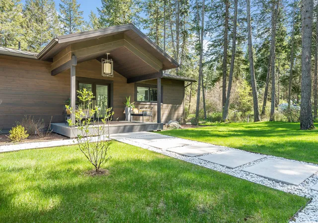 Homes for sale in Columbia Falls, MT | 1100 Mooring Rd, Columbia Falls, MT 59912 | MLS# 30069817
