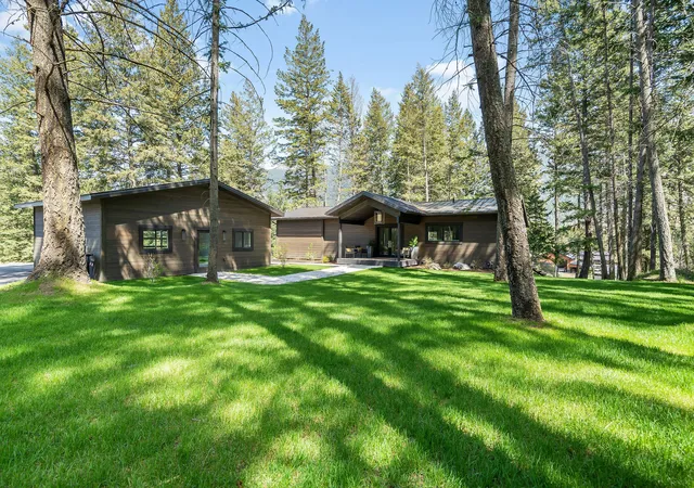 Homes for sale in Columbia Falls, MT | 1100 Mooring Rd, Columbia Falls, MT 59912 | MLS# 30069817