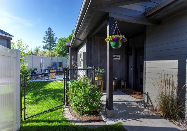 2nd image of 2770 Hamilton Wy #B, Missoula, MT 59804 | MLS# 30070257