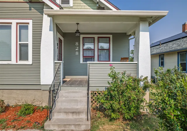 Photo 2 of Single family home for sale at 828 N Rodney St, Helena, MT 59601 | MLS# 30069030 | Listing updated on 2026-08-28