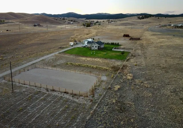 Photo 3 of Single family home for sale at 1910 No Crk Ct #NO, Helena, MT 59602 | MLS# 30070528 | Listing updated on 2026-07-30