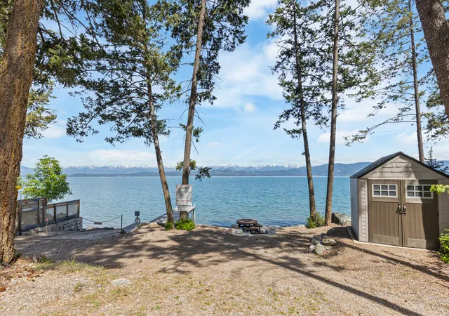 3rd image of 209 Whipps Ln, Lakeside, MT 59922 | MLS# 30070537
