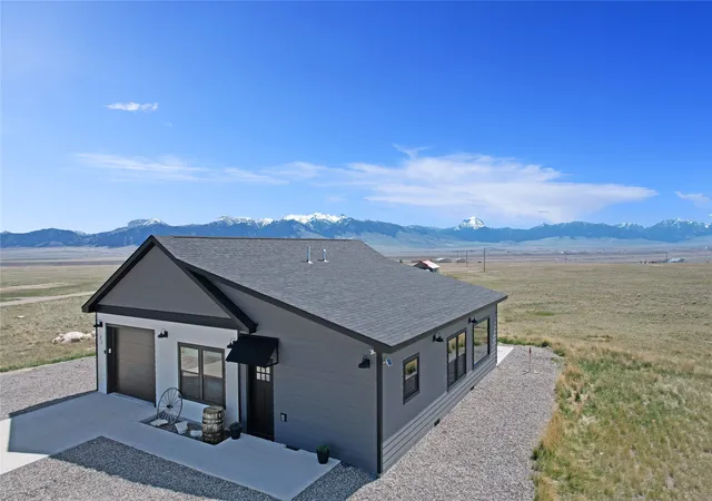 Homes for sale in Ennis, MT | 21 Gopher Trl, Ennis, MT 59729 | MLS# 30069820