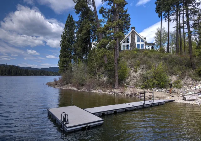 3rd image of 14833 Sunburst Dr, Bigfork, MT 59911 | MLS# 30067694