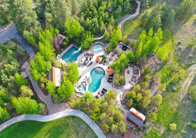 5th image of 401 Boulder Ln, Eureka, MT 59917 | MLS# 30070557