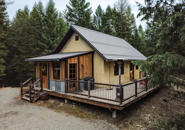 2nd image of 245 Doxie Ln, Eureka, MT 59917 | MLS# 30066055