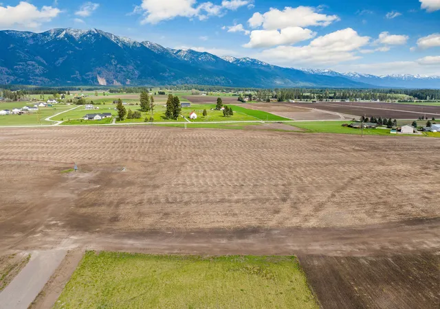 3rd image of 3008 Farmhouse Ct, Columbia Falls, MT 59912 | MLS# 30069959