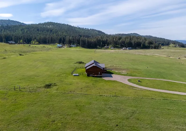 31st image of 1073 Smith Lake Rd, Kalispell, MT 59901 | MLS# 30070481