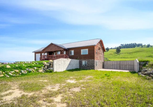 4th image of 1073 Smith Lake Rd, Kalispell, MT 59901 | MLS# 30070481