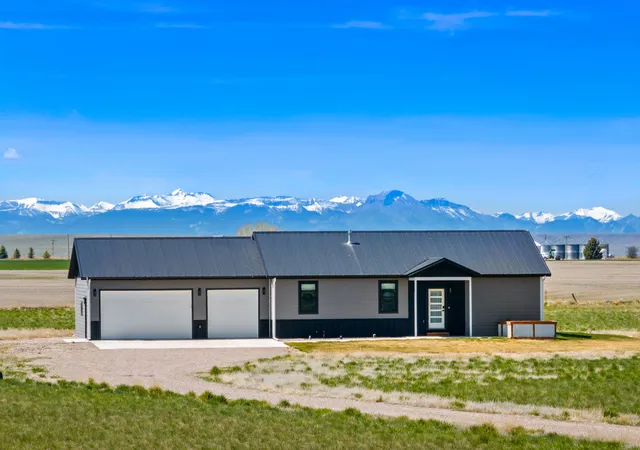 2nd image of 46 Country Squires Ln, Fairfield, MT 59436 | MLS# 30069863