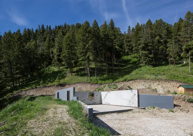 1st image of 1977 Rocky Top Rd, Hamilton, MT 59840 | MLS# 30070823