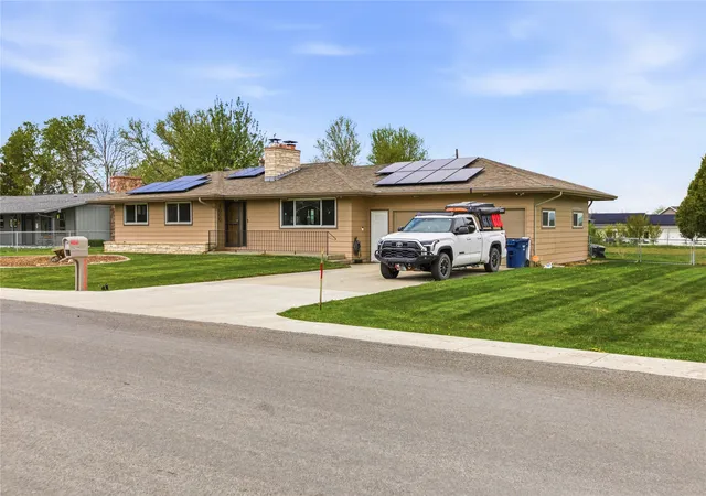 Homes for sale in Helena, MT | 4000 N Montana Ave, Helena, MT 59602 | MLS# 30070586