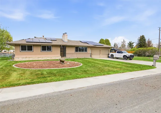 Homes for sale in Helena, MT | 4000 N Montana Ave, Helena, MT 59602 | MLS# 30070586