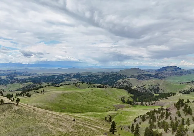 Homes for sale in Cascade, MT | 206 Upper Sawmill Loop, Cascade, MT 59421 | MLS# 30070851