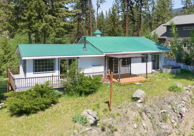 Homes for sale in Superior, MT | 1311 Riverbend Rd, Superior, MT 59872 | MLS# 30070831