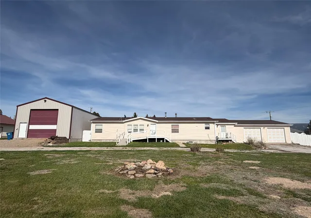 Homes for sale in White Sulphur Springs, MT | 11 Wall St, White Sulphur Springs, MT 59645 | MLS# 30070861