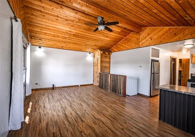 3rd image of 110 4Th St N, Fairfield, MT 59436 | MLS# 30070713