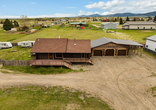 Photo 4 of Single family home for sale at 77300 Gallatin Rd, Bozeman, MT 59718 | MLS# 30070938 | Listing updated on 2026-07-01