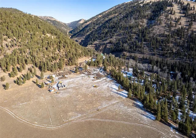 Homes for sale in Helena, MT | 5700 Sperry Dr, Helena, MT 59602 | MLS# 30070934
