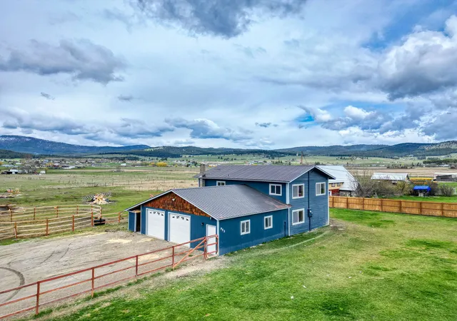1st image of 952 Smith Lake Rd, Kalispell, MT 59901 | MLS# 30069186