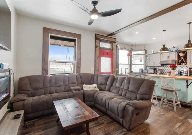 3rd image of 213 W Woolman St, Butte, MT 59701 | MLS# 30070959