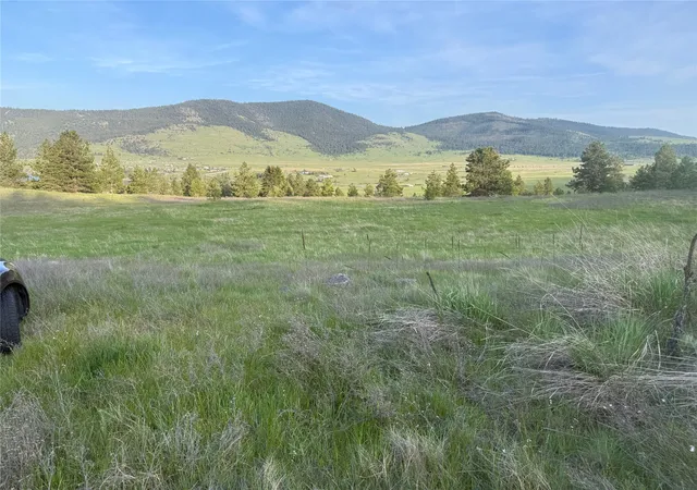 4th image of 27969 Island Butte Ln, Big Arm, MT 59910 | MLS# 30070971