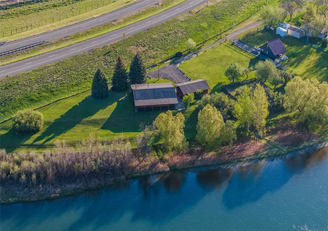 3rd image of 68 River Dr, Cascade, MT 59421 | MLS# 30070355