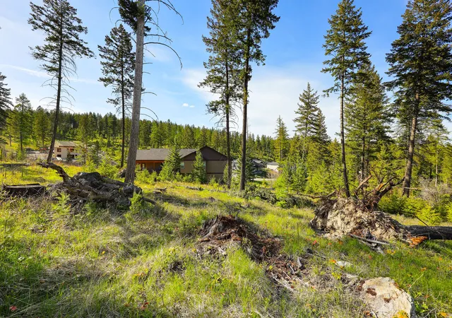 2nd image of 109 Bay Ct, Lakeside, MT 59922 | MLS# 30070139