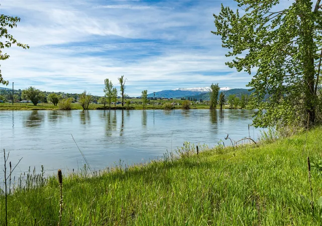 3rd image of 4700 Us Hwy 93 S, Missoula, MT 59804 | MLS# 30070923