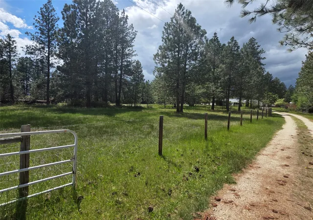 3rd image of 2037 Middle Bear Creek Rd, Victor, MT 59875 | MLS# 30071033