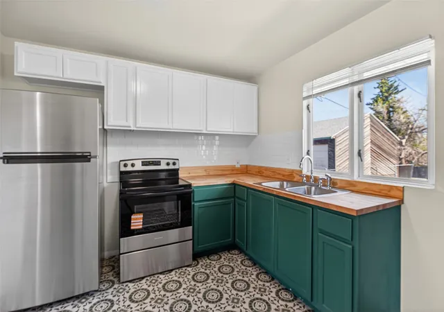 Homes for sale in Great Falls, MT | 1018 3Rd Ave Nw, Great Falls, MT 59404 | MLS# 30070284