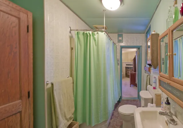 4th image of 412 W Park St W, Butte, MT 59701 | MLS# 30071079